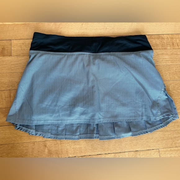 Lululemon Skort - Picture 2 of 4